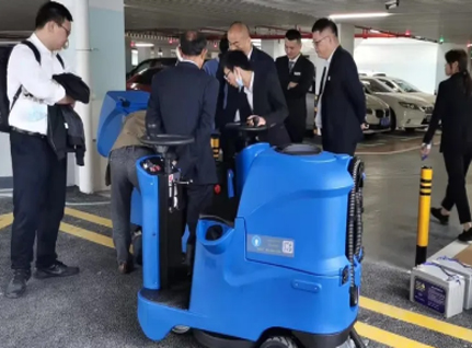 正確清潔和保養(yǎng)車(chē)庫(kù)或停車(chē)場(chǎng)